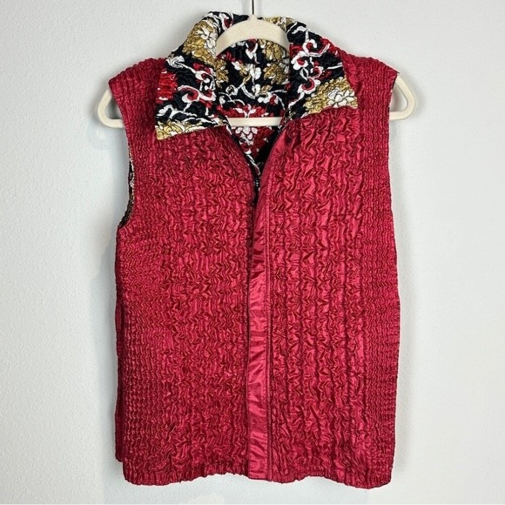 Reversible Crushed Polyester Popcorn Vest Red Tan One Size